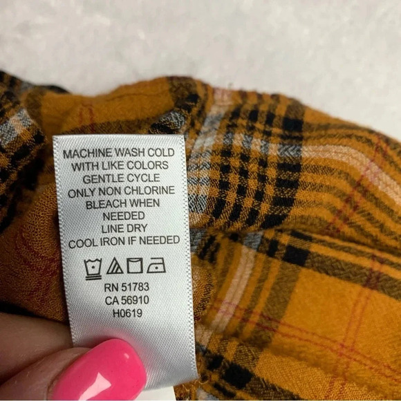 Maurice’s brown plaid baby doll style size small top long sleeve ties on sleeves - Picture 8 of 9